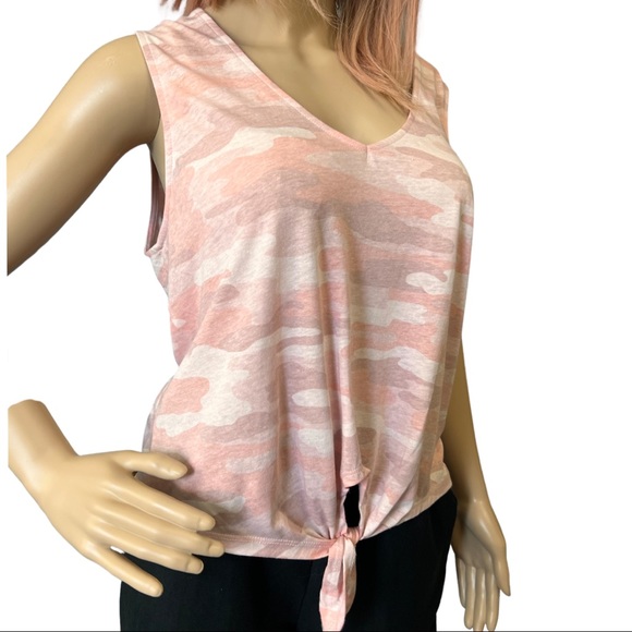 NWT Lucky Brand Women Tie Front Top MSRP $49.50 Pink Camo Médium - Picture 8 of 11
